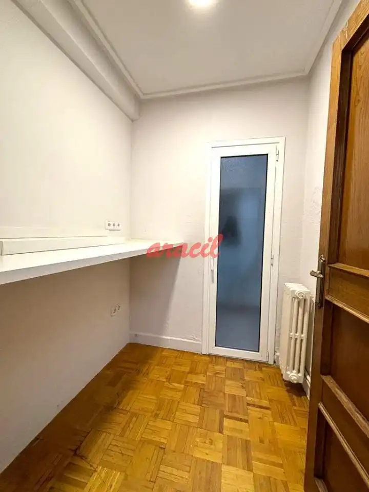 Habitación de Piso de alquiler en Ourense Capital  con Aire acondicionado, Calefacción y Terraza