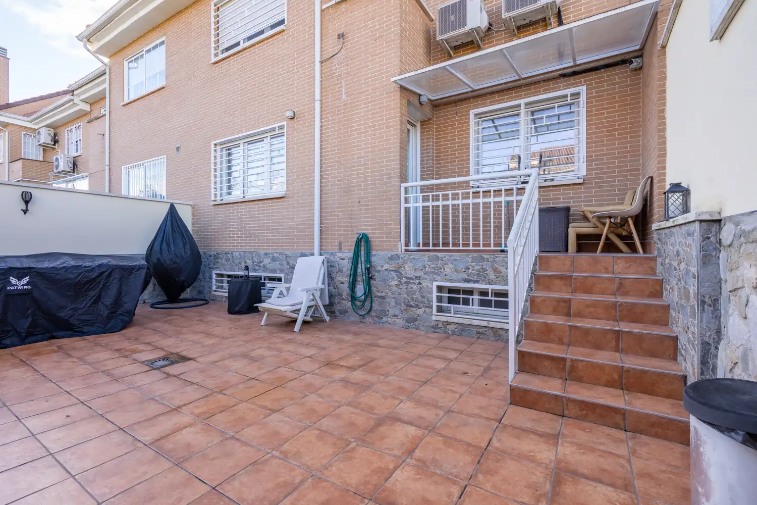 Terrassa de Casa adosada en venda en Valdemoro amb Aire condicionat, Calefacció i Jardí privat