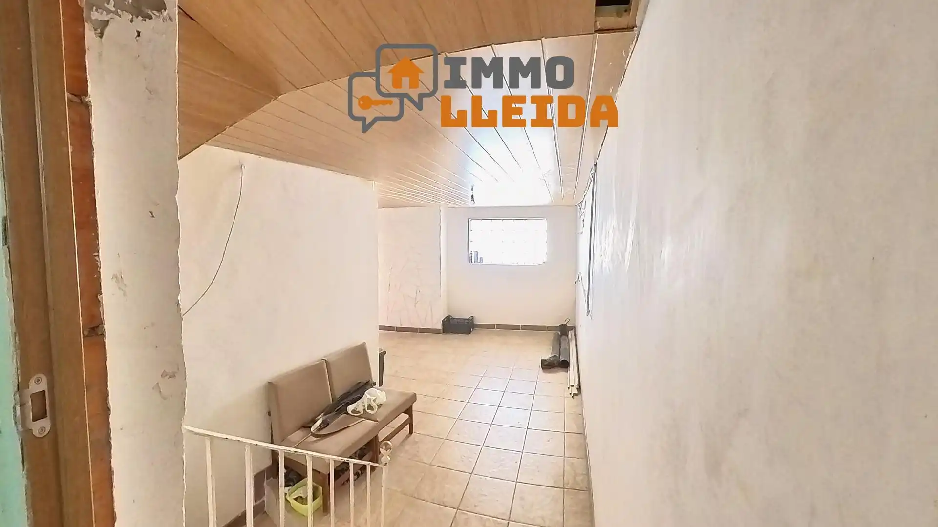 Casa adosada en venda en La Granadella amb Terrassa, Traster i Moblat