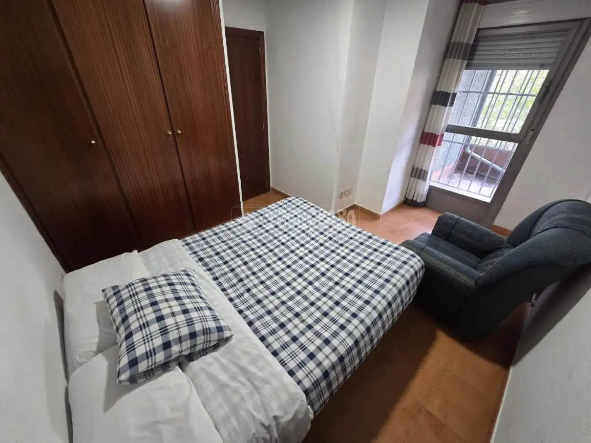 Bedroom of Flat for sale in Madrid  with Air Conditioner, Heating and Furnished