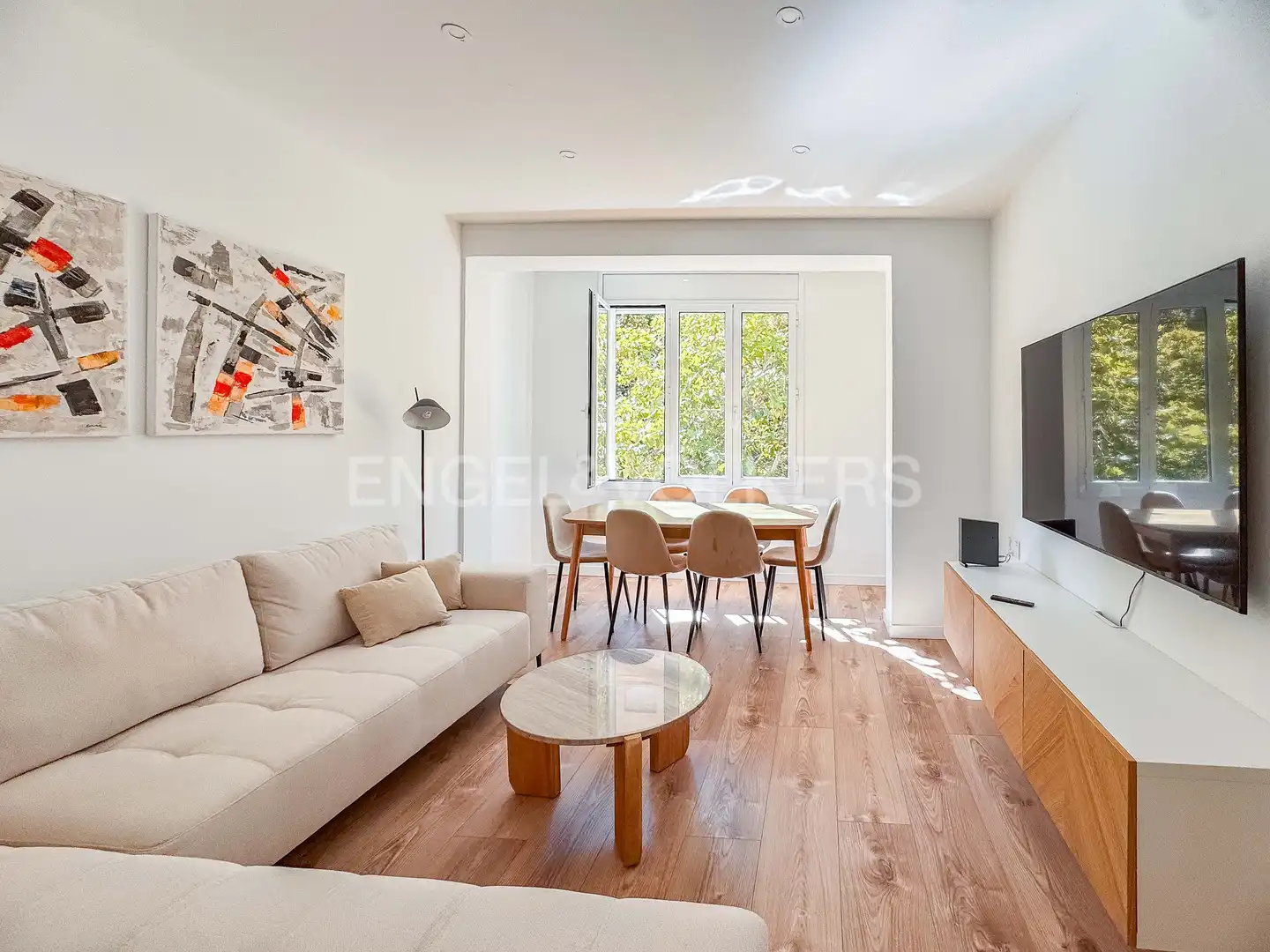 Sala d'estar de Pis de lloguer en Barcelona amb Aire condicionat, Calefacció i Parquet