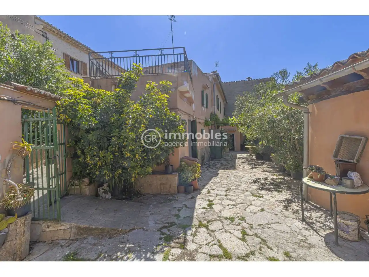 Houses for sale in Alaró
