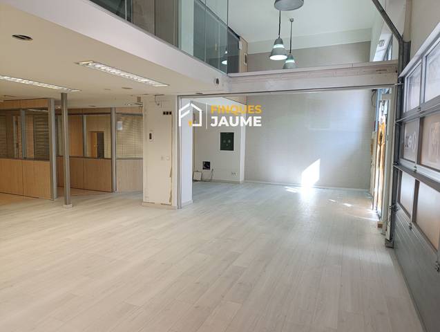 Local comercial en Alquiler en SEGRIÀ en Joc de la Bola - Camps d'Esports