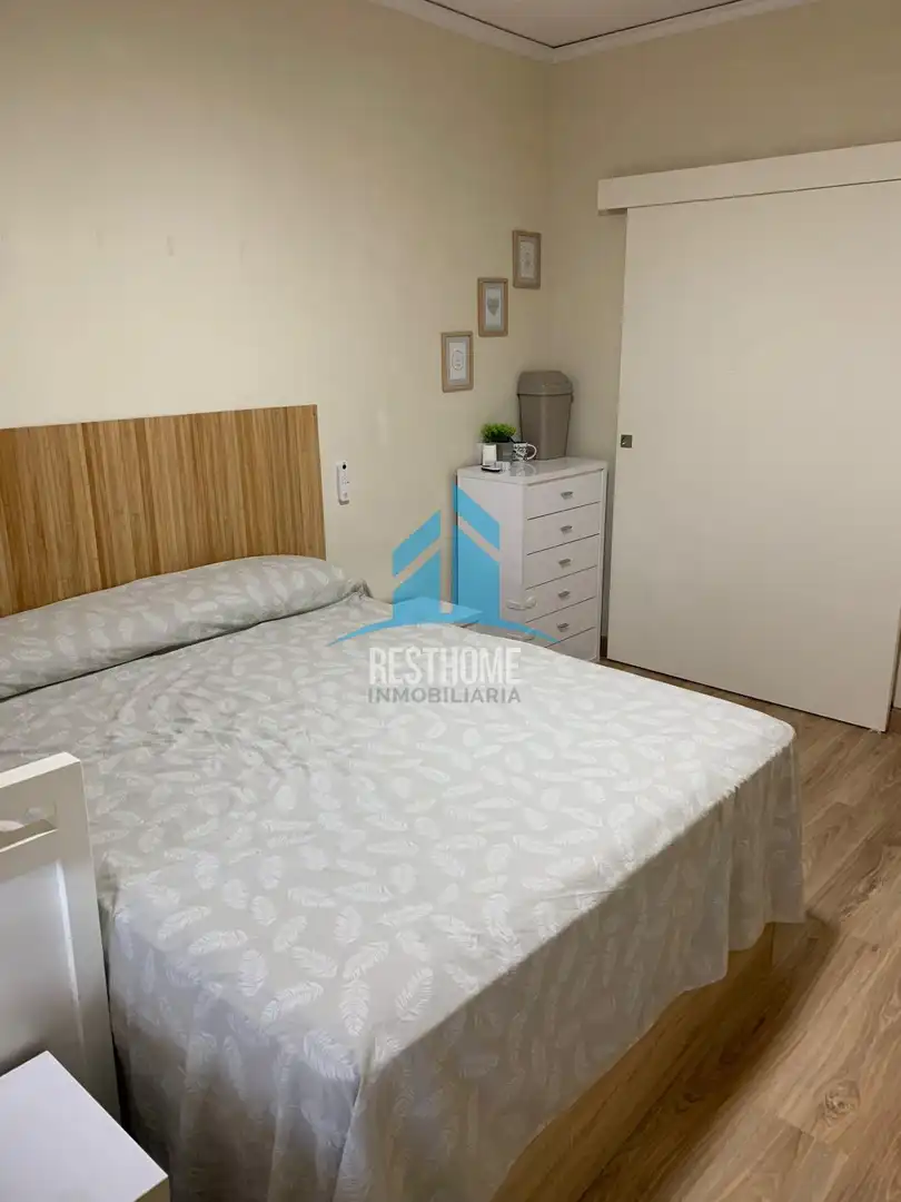 Dormitori de Casa o xalet en venda en Carcaixent amb Aire condicionat, Terrassa i Moblat