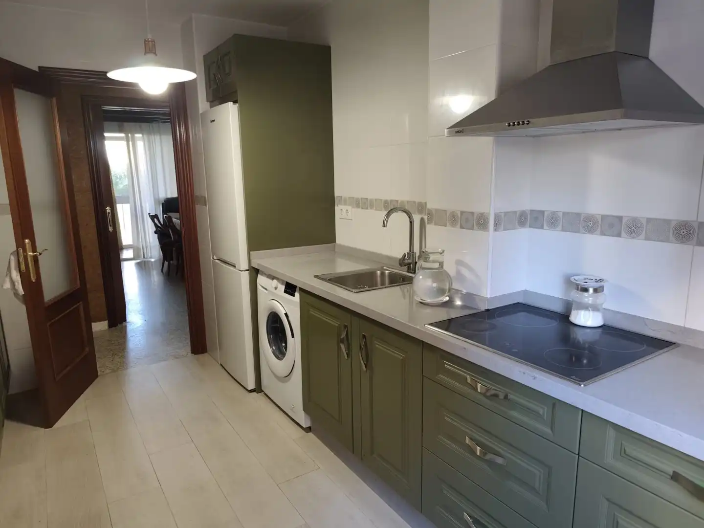 Kitchen of Flat for sale in Sevilla  with Air Conditioner, Heating and Terrace