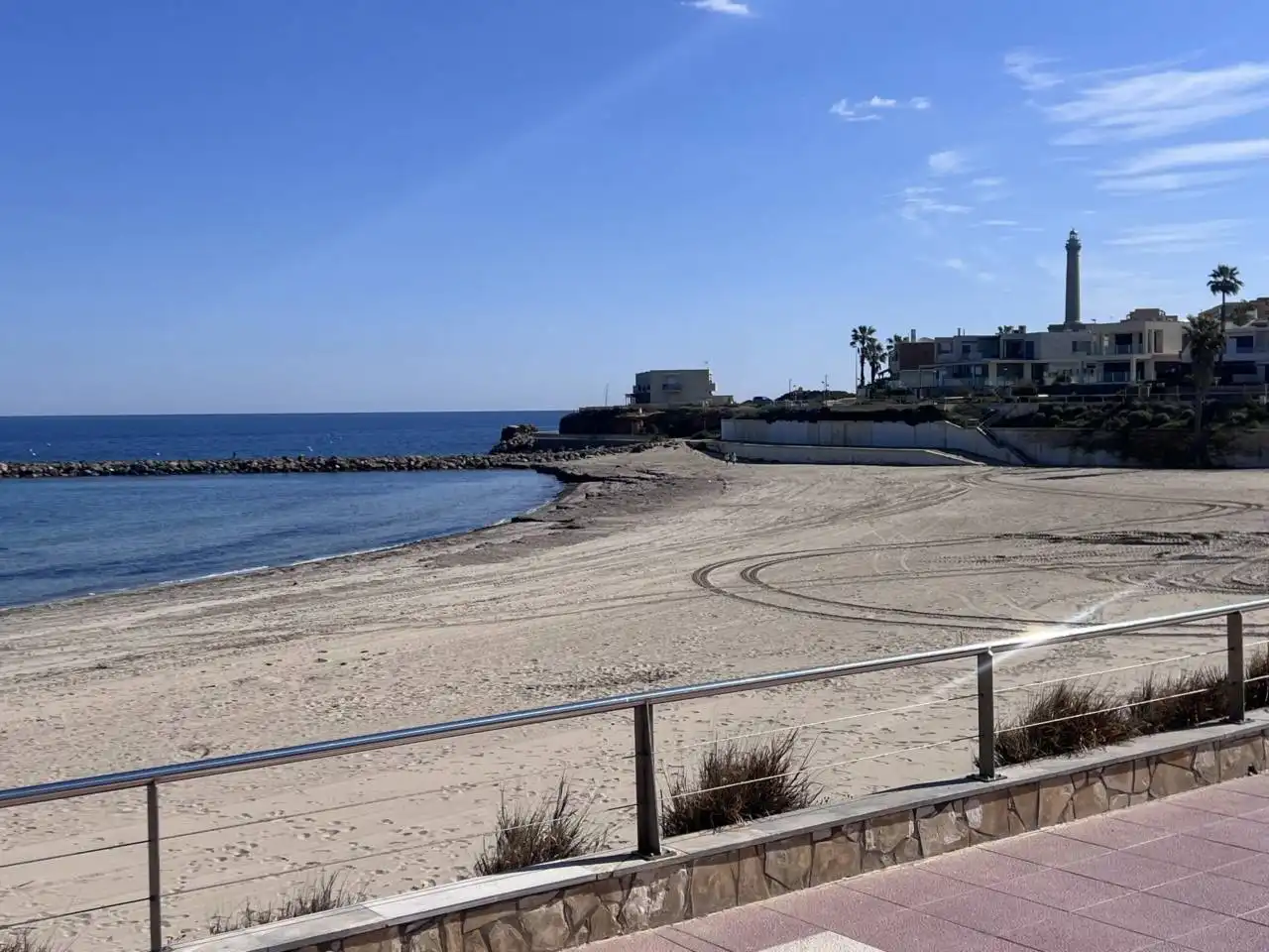 Vista exterior de Casa o chalet en venta en Cartagena con Aire acondicionado, Terraza y Amueblado