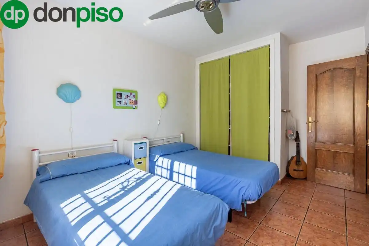 Detached house with pool for sale in Calle del Arache, imagen 19