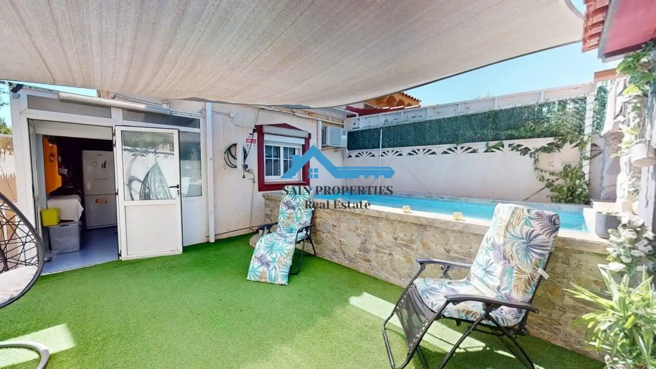 Casa aparellada amb terrassa en venda a Varadero, imagen 39