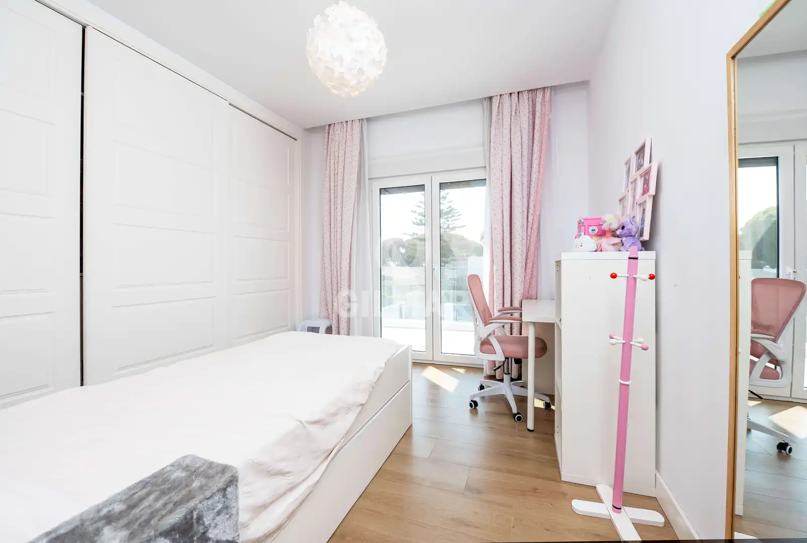 Bedroom of Houses for sale in El Puerto de Santa María  with Heating, Private garden and Swimming Pool