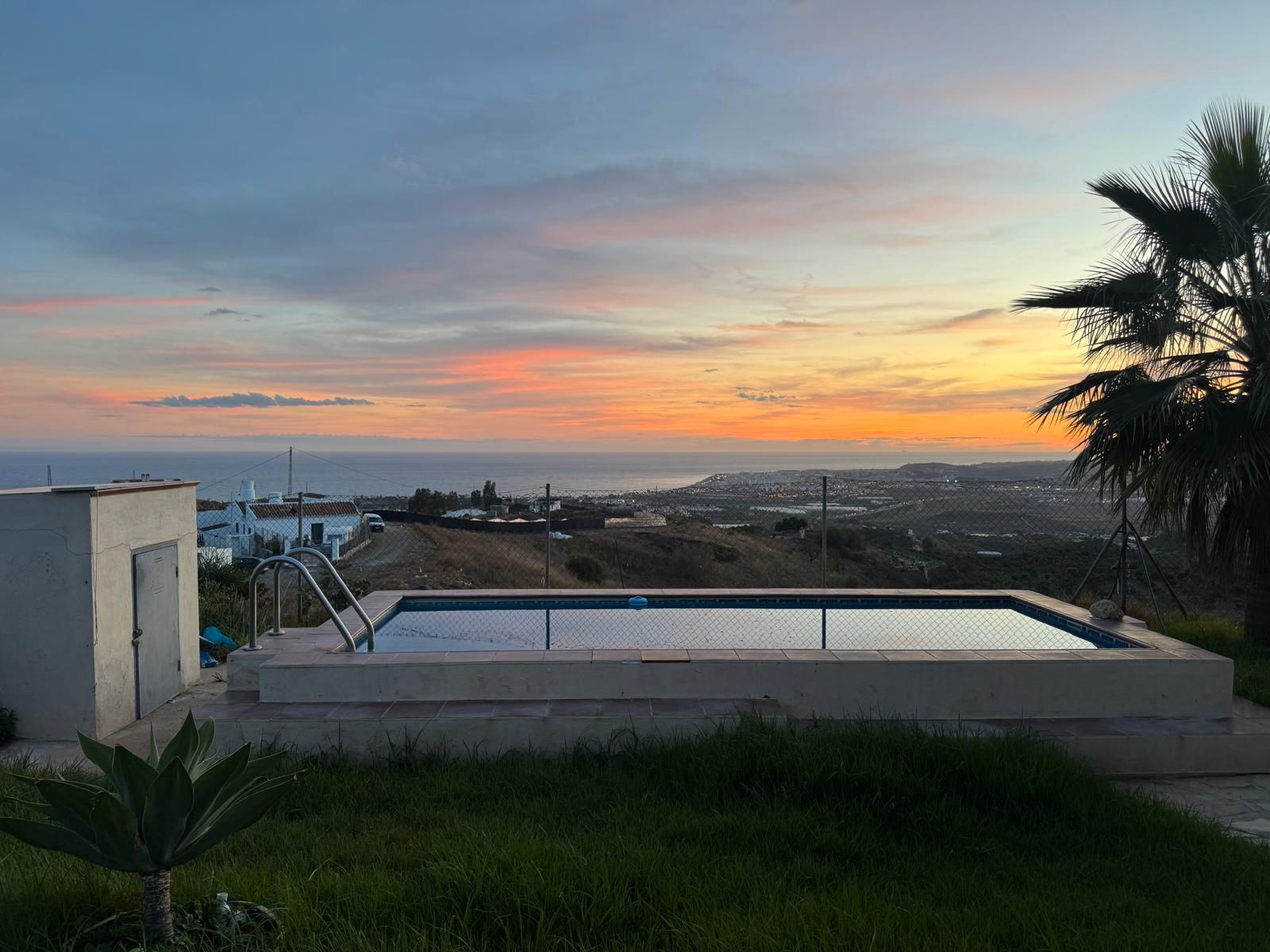 Piscina de Casa o chalet de alquiler en Algarrobo con Jardín privado, Terraza y Piscina
