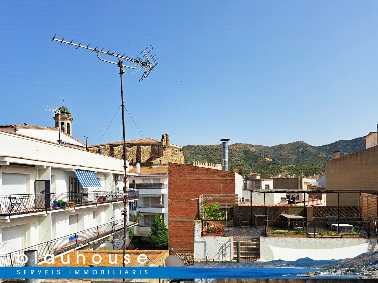 Vista exterior de Piso en venta en Llançà con Aire acondicionado