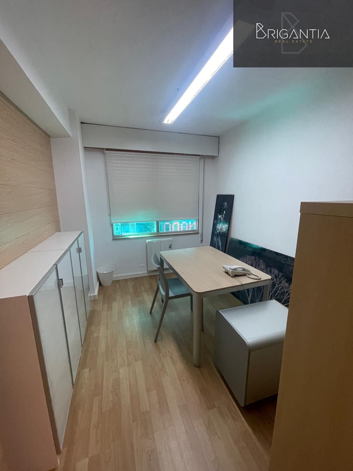 Comedor de Oficina de alquiler en A Coruña Capital 