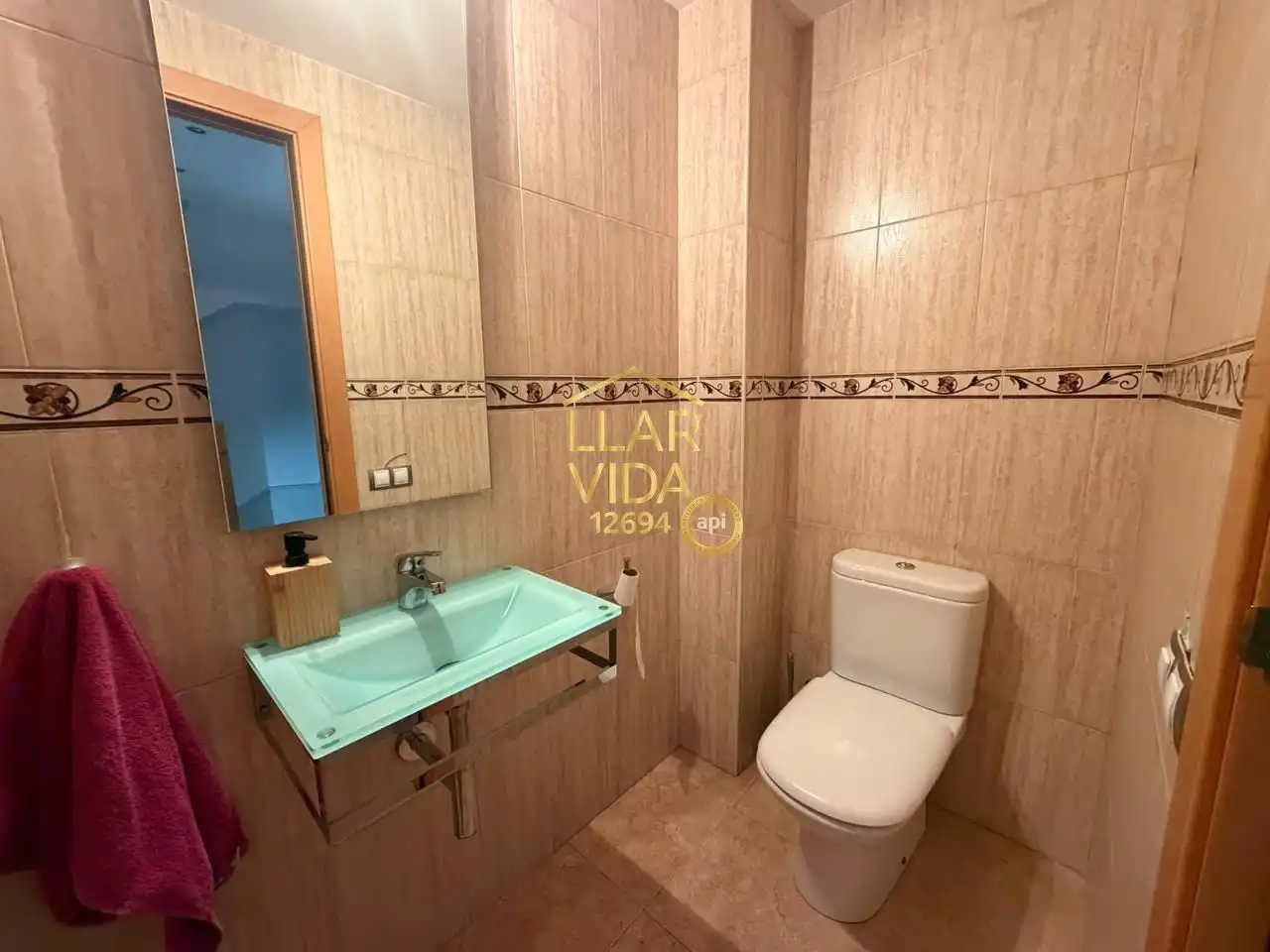 Bany de Casa o xalet en venda en Alcarràs amb Aire condicionat, Terrassa i Piscina