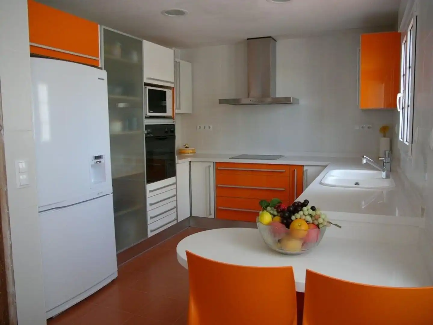 Cocina de Casa adosada en venta en El Puig de Santa Maria con Aire acondicionado, Calefacción y Jardín privado