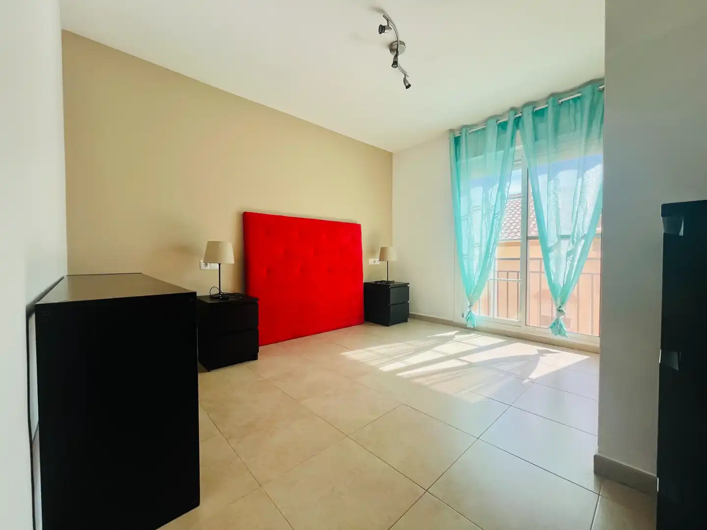 Habitación de Piso en venta en Alhaurín de la Torre con Aire acondicionado, Trastero y Amueblado