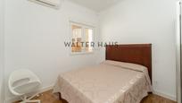 Bedroom of Flat for sale in  Madrid Capital  with Air Conditioner