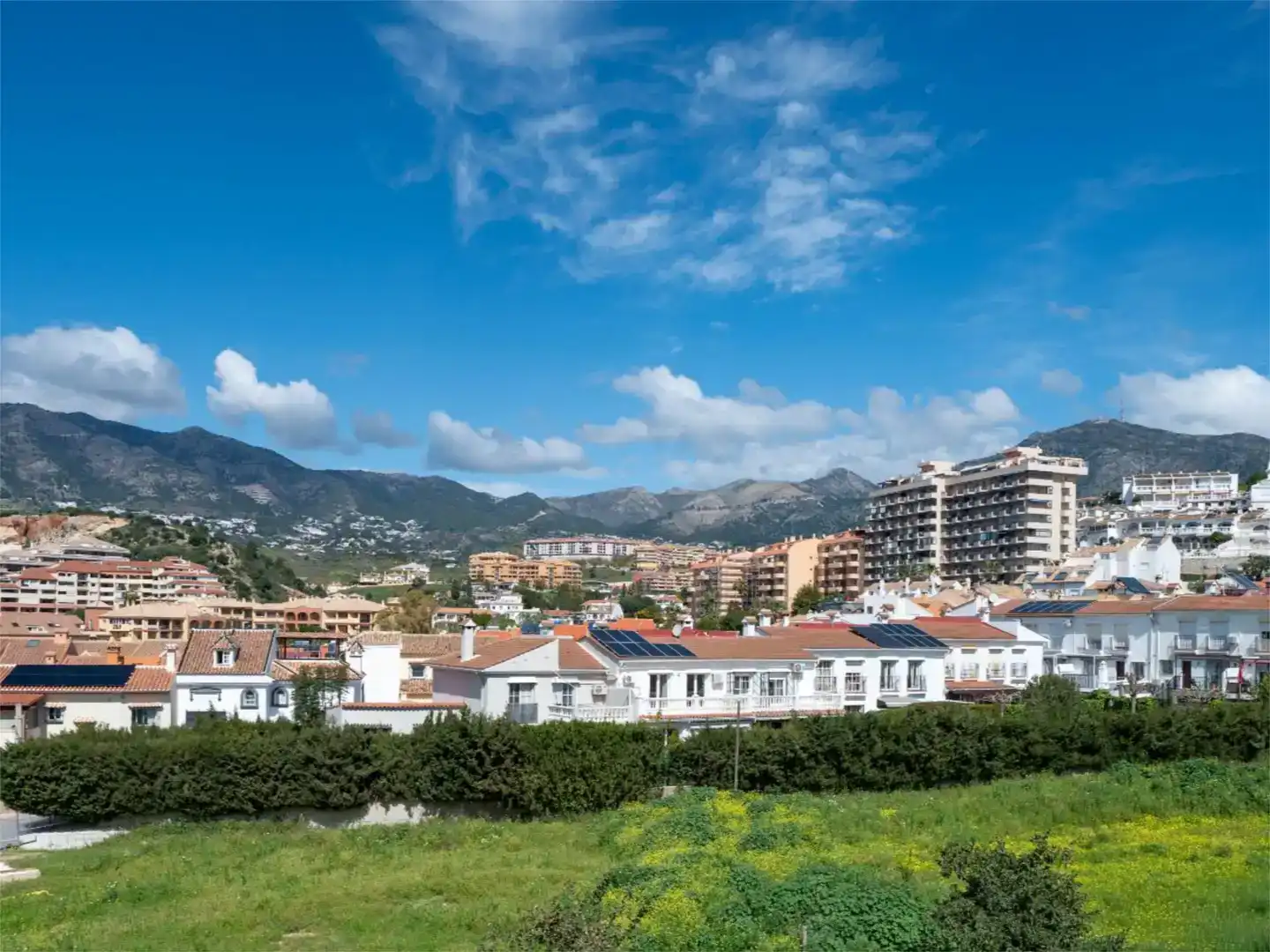 Außenansicht von Wohnung zum Verkauf in Fuengirola mit Schwimmbad