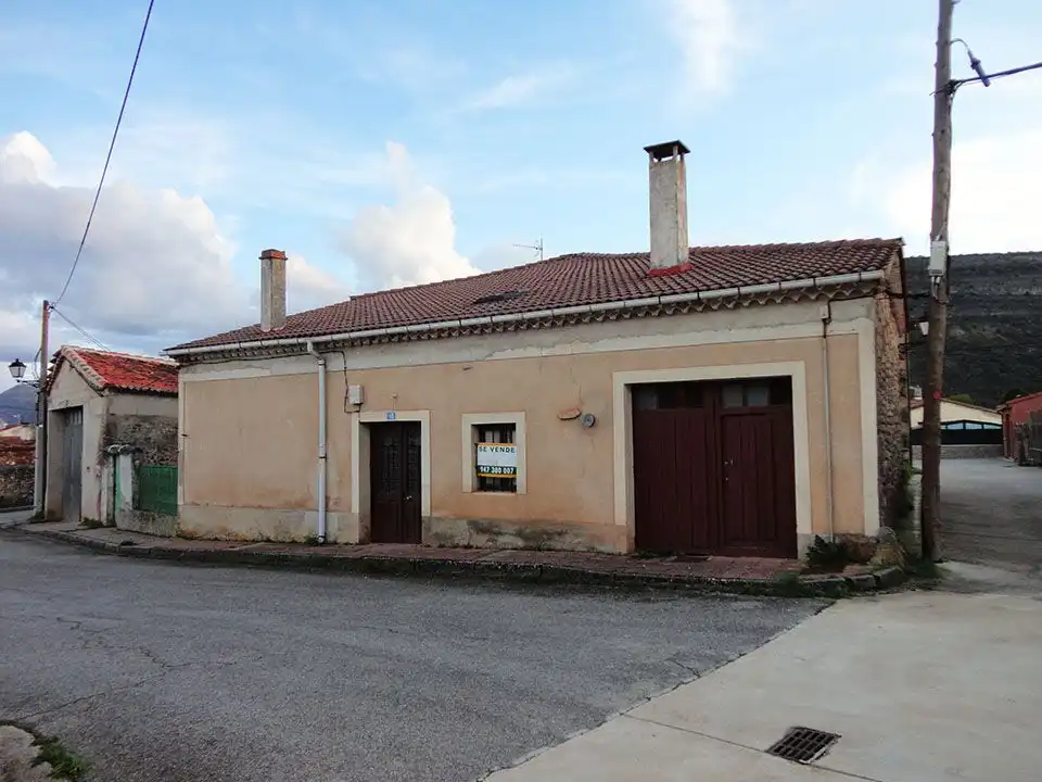 Vista exterior de Casa o chalet en venta en Barbadillo del Mercado con Jardín privado