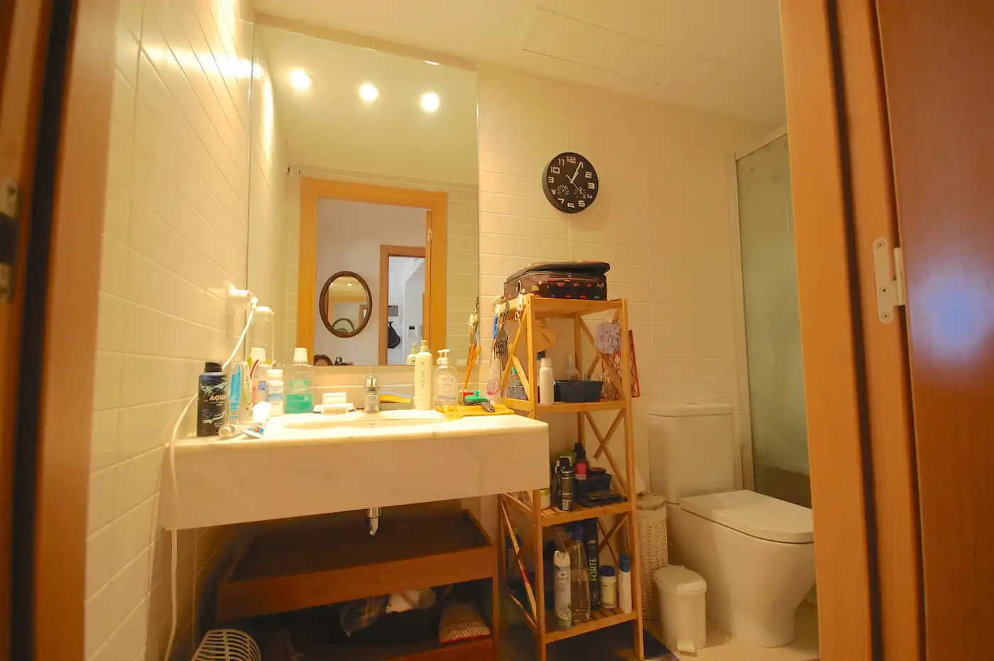 Baño de Apartamento en venta en L'Escala con Aire acondicionado, Calefacción y Terraza
