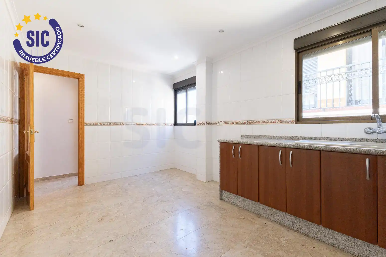 Cocina de Piso en venta en Tavernes de la Valldigna con Aire acondicionado, Terraza y Trastero