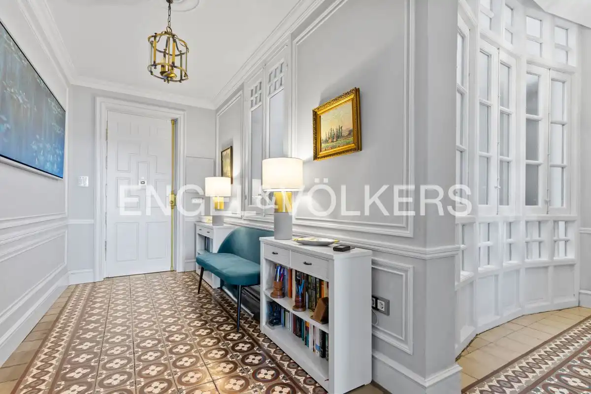 Piso en venta en León Capital  con Calefacción y Balcón