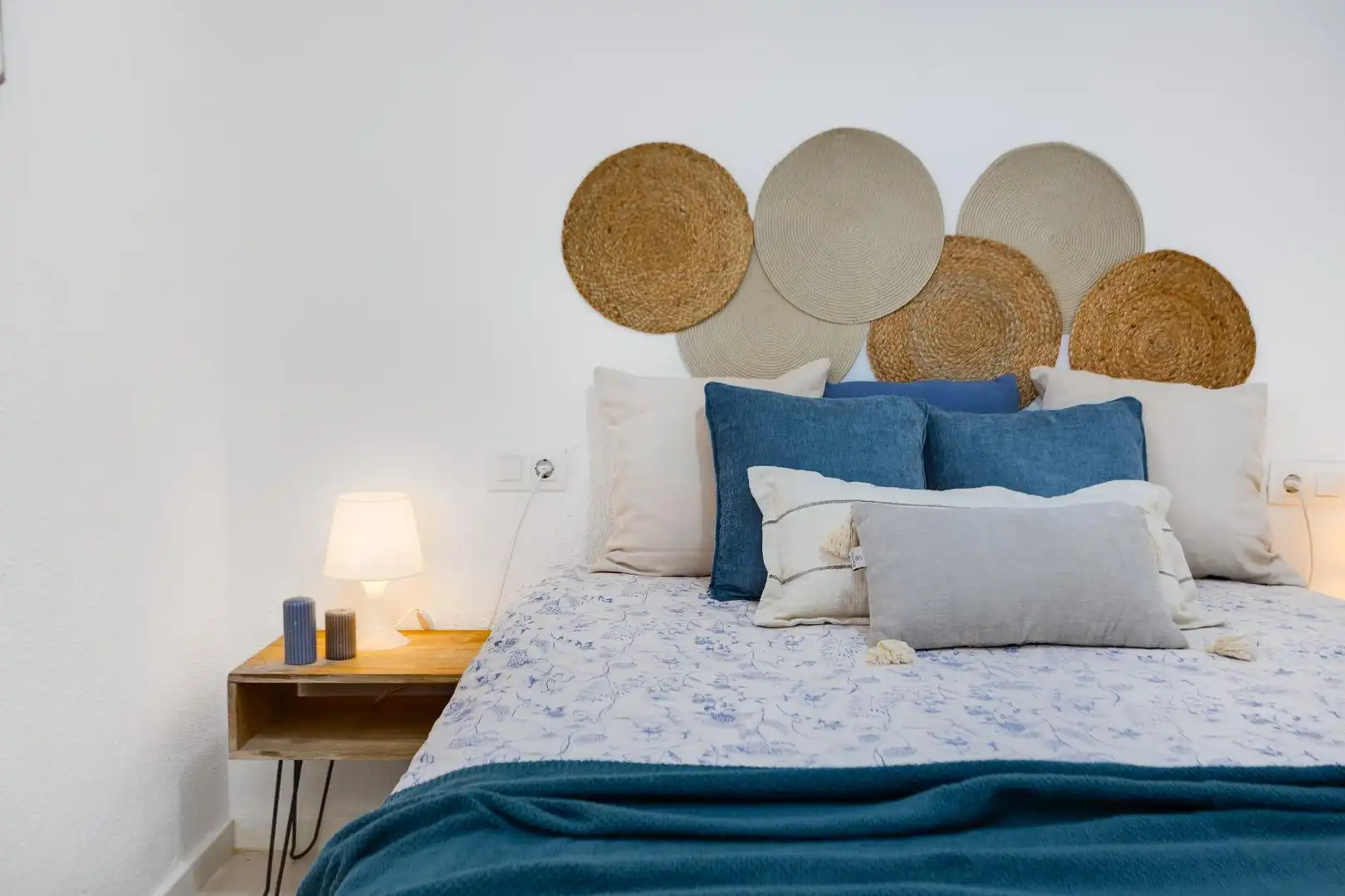 Dormitori de Apartament en venda en Torrevieja amb Aire condicionat, Terrassa i Moblat