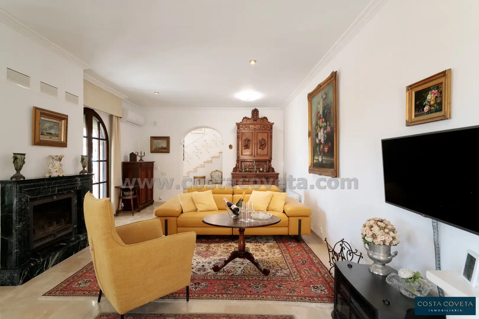 Living room of Houses for sale in El Campello  with Air Conditioner, Private garden and Terrace