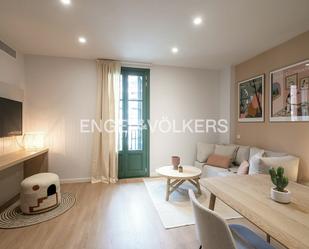 Living room of Apartment to rent in  Barcelona Capital  with Air Conditioner, Heating and Furnished