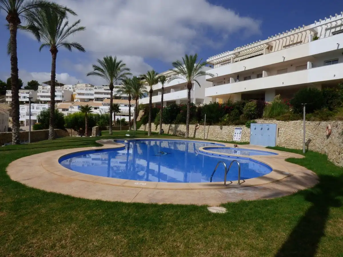 Piscina de Casa adosada en venta en Relleu con Aire acondicionado, Calefacción y Terraza