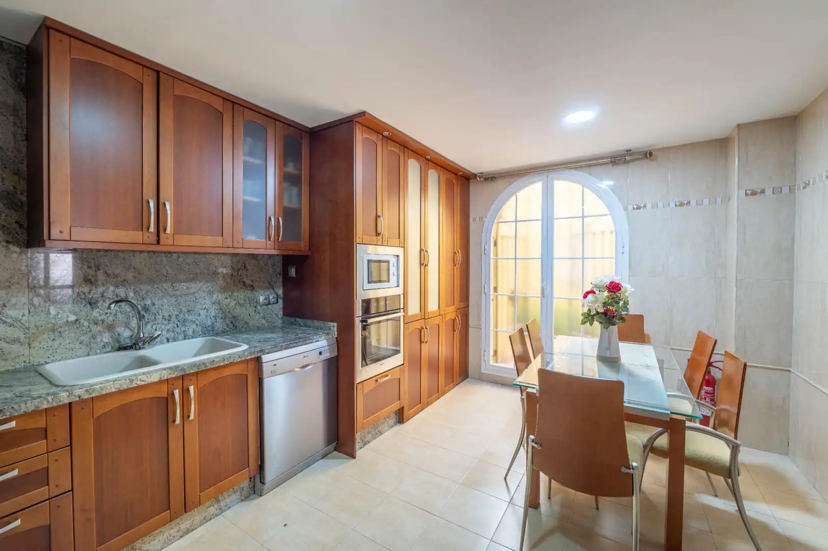 Kitchen of Flat for sale in Santa Fe  with Air Conditioner
