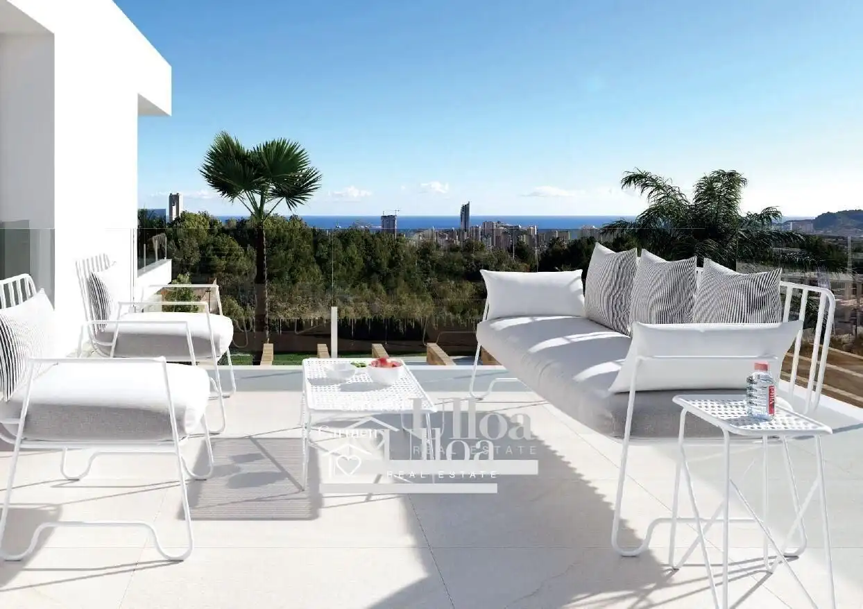 Chalet con piscina en venta en Golf Bahía, imagen 4
