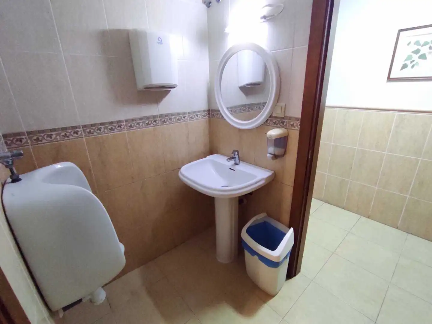 Bany de Local de lloguer en Cullera amb Aire condicionat