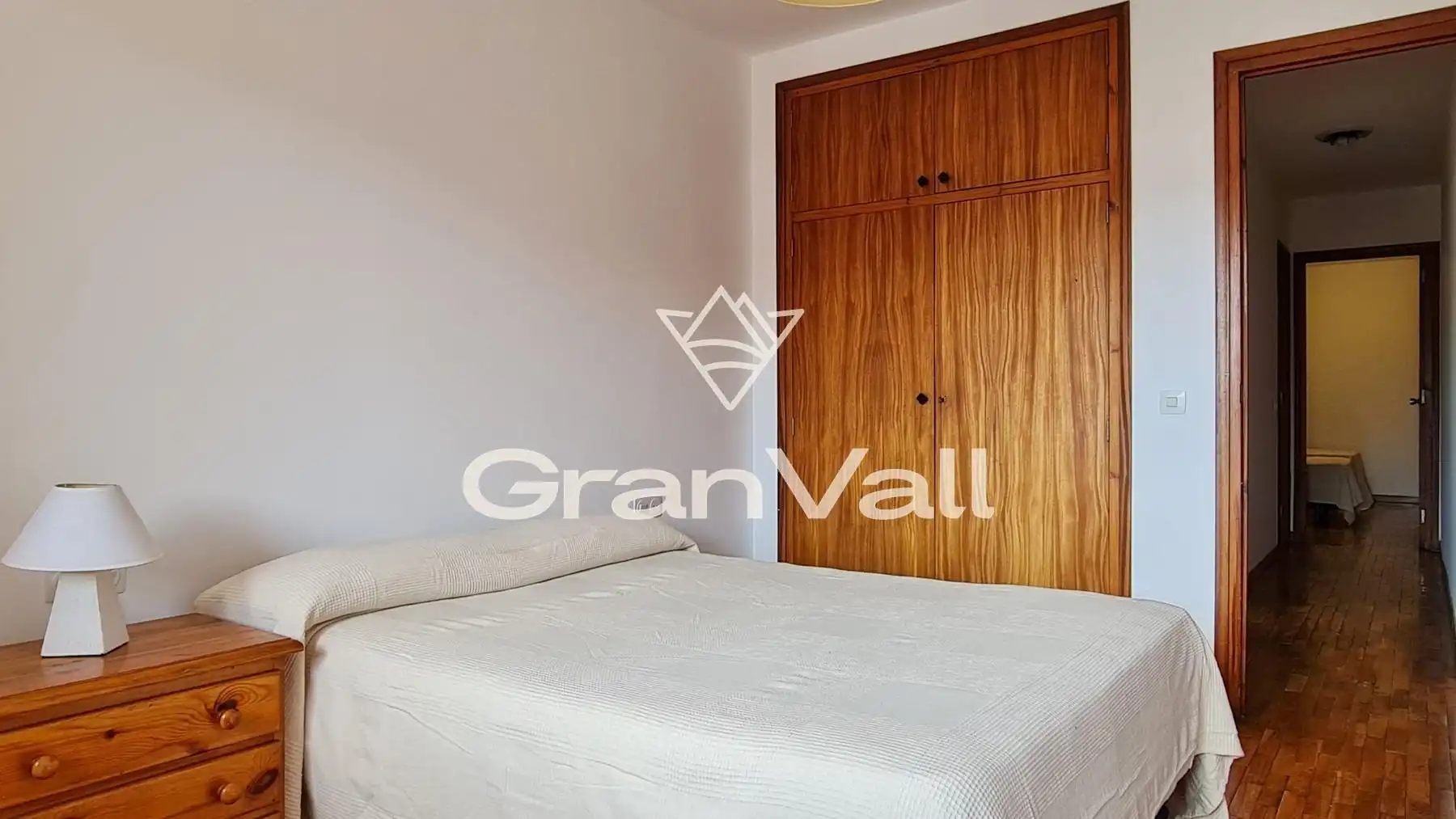 Dormitori de Apartament en venda en Puigcerdà amb Calefacció, Parquet i Terrassa