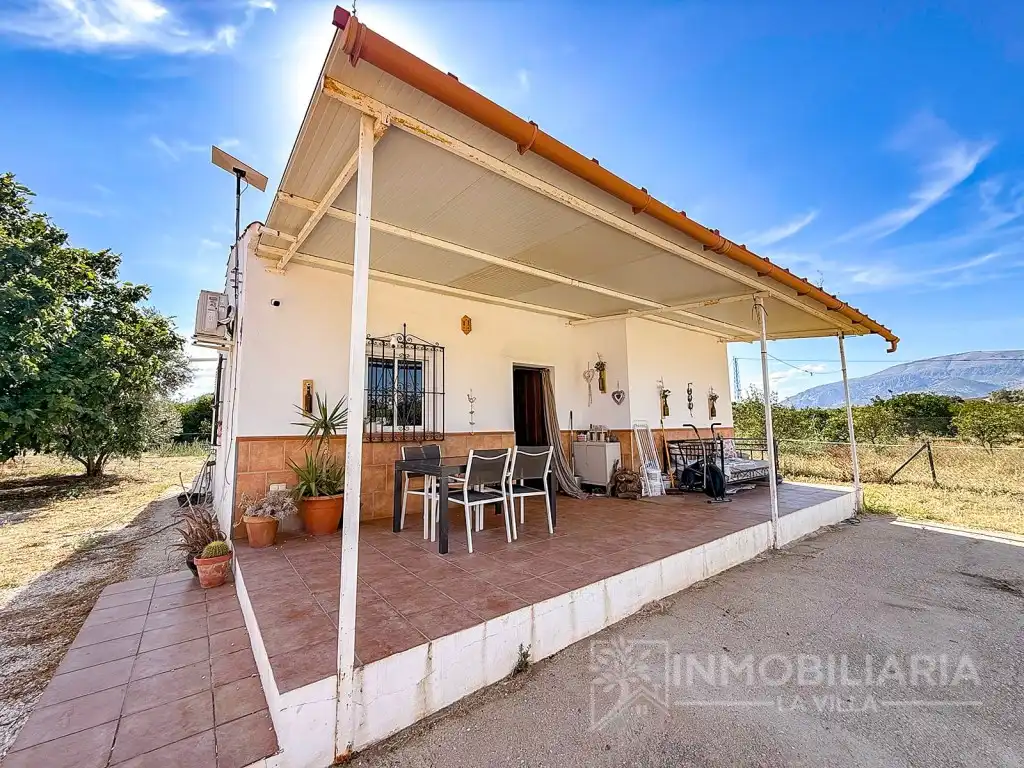 Casa rústica amb piscina en venda a Barrio Llanos Los, imagen 3
