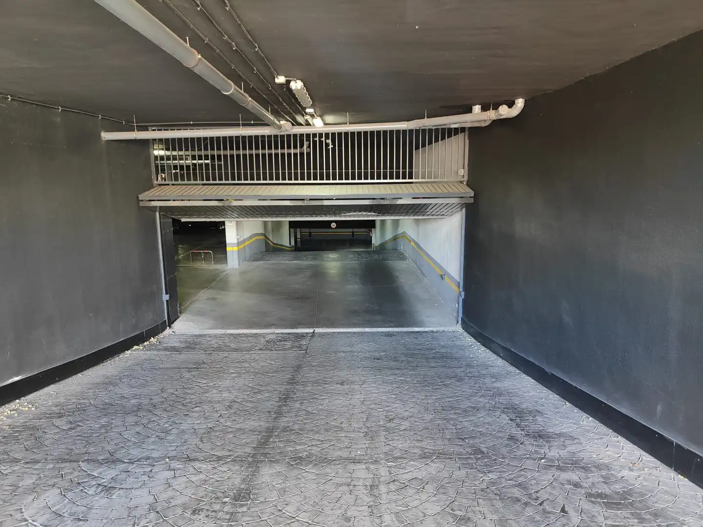 Parkplatz von Garage zum Verkauf in Madrid mit Alarm