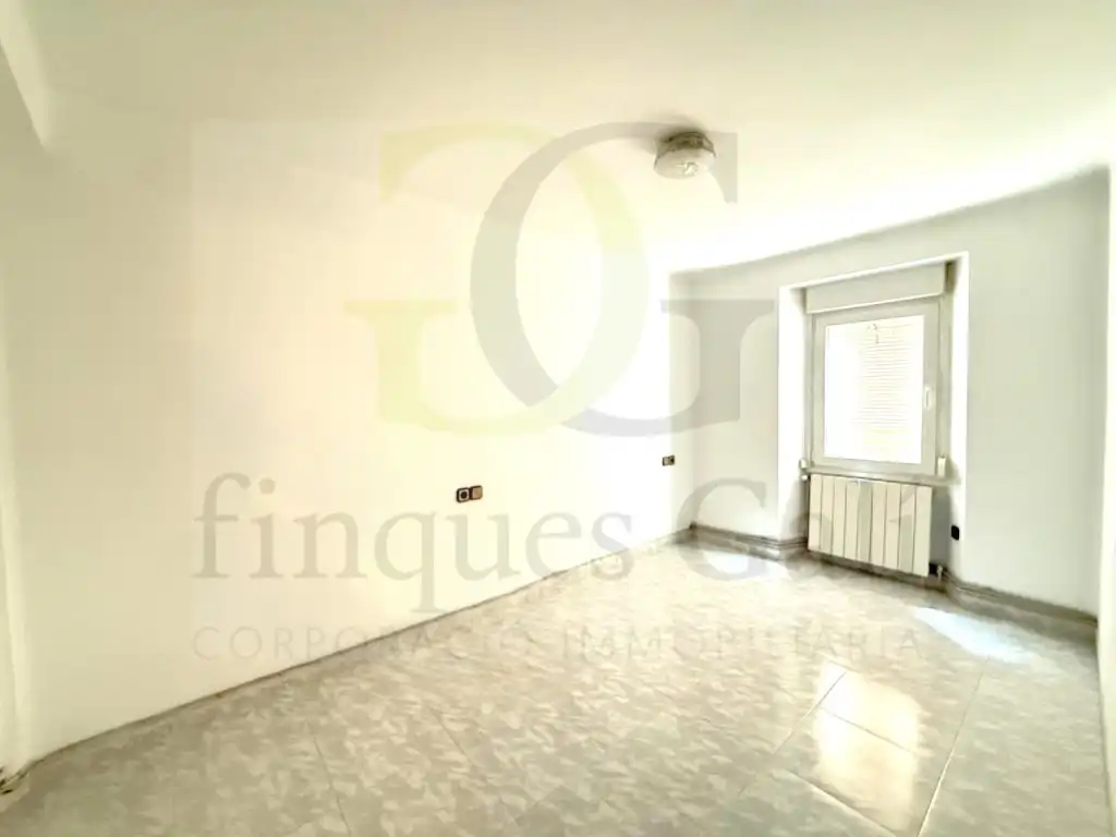 Flat for sale in Manresa  with Terrace, Storage room and Oven