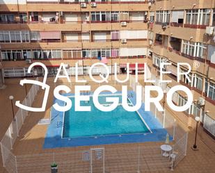 Vista exterior de Pis de lloguer en Torrevieja amb Aire condicionat, Terrassa i Piscina