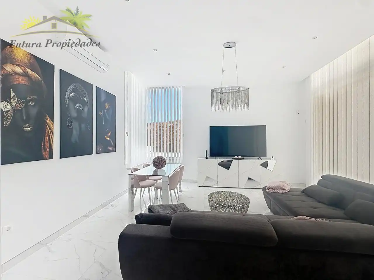 Sala d'estar de Casa o xalet en venda en Yaiza amb Aire condicionat