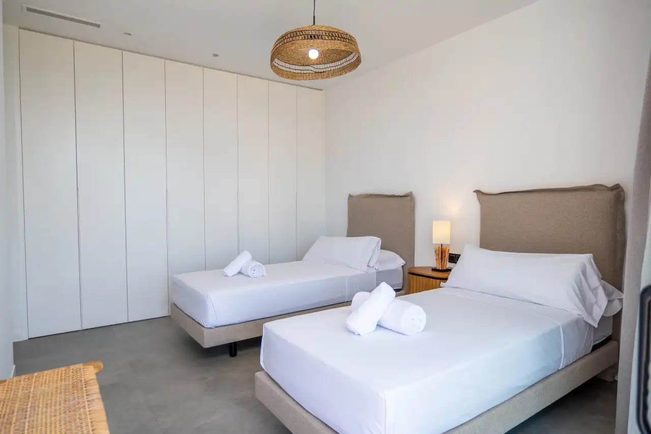 Chalet con terraza en venta en Marisol Park - Ortembach - Los Almendros, imagen 11