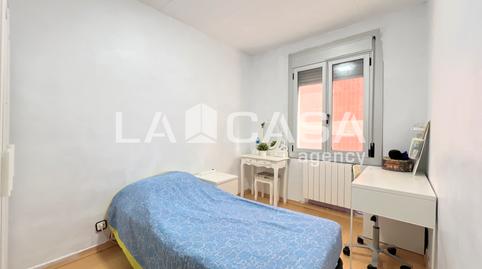 Foto 5 de Casa adosada en venda a Porta,  Barcelona Capital