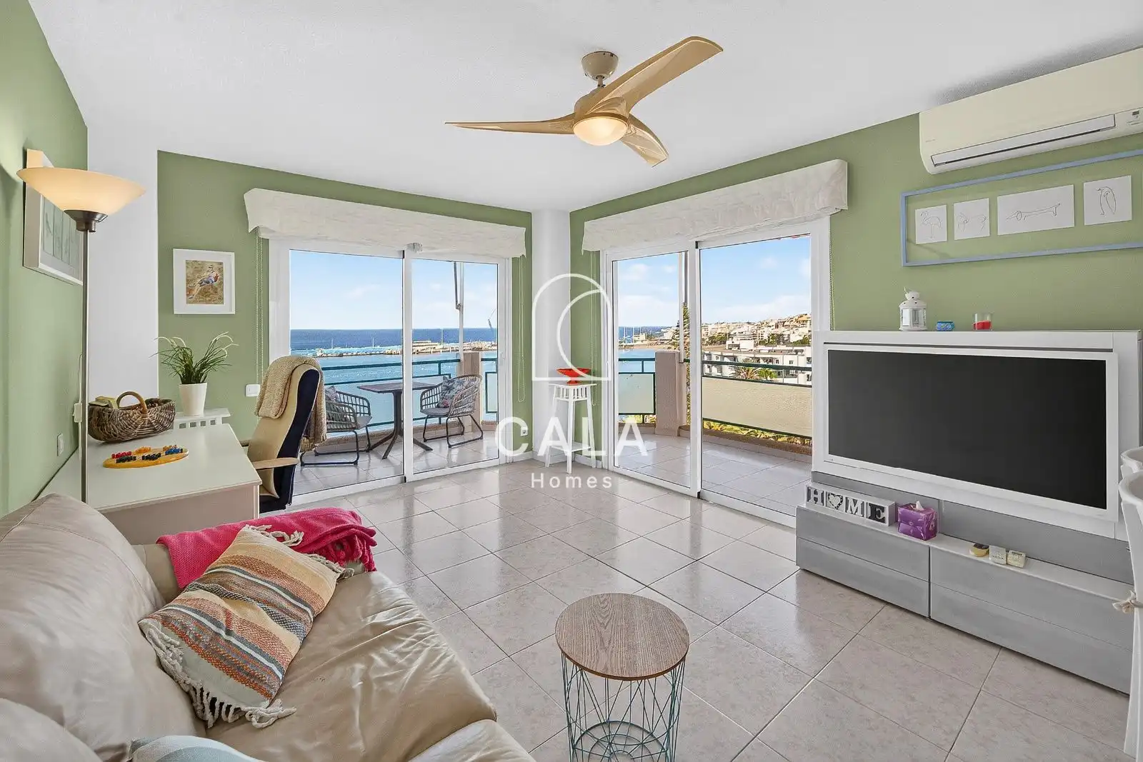 Living room of Flat for sale in Arona  with Air Conditioner, Heating and Terrace