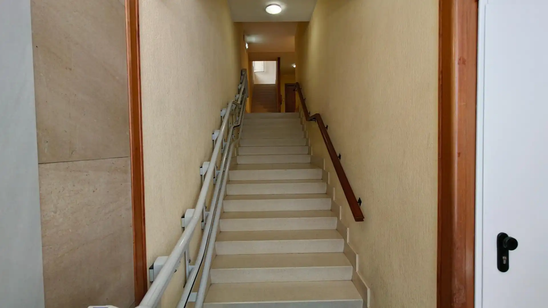 Piso en venta en Oviedo  con Calefacción y Amueblado