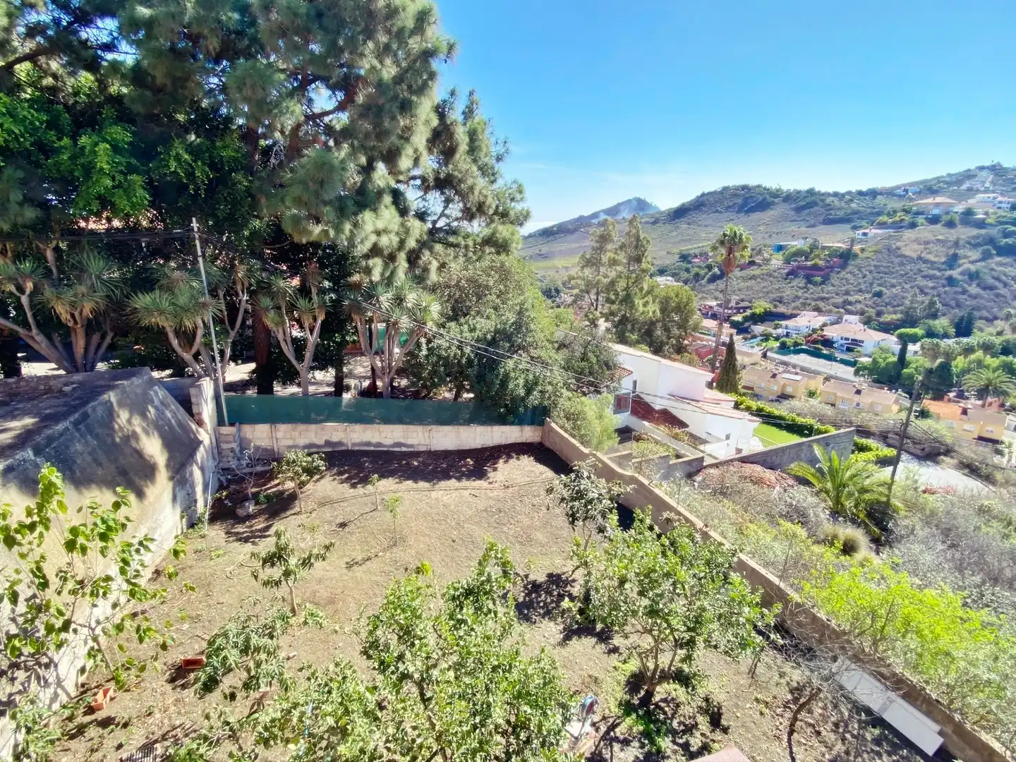 Vista exterior de Pis en venda en Santa Brígida amb Aire condicionat, Jardí privat i Traster