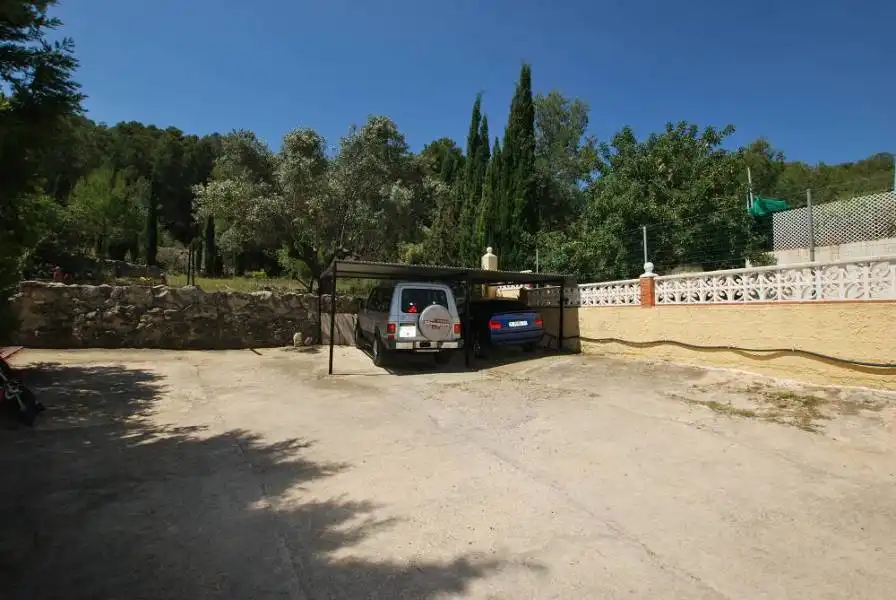 Casa o xalet en venda a Casinos