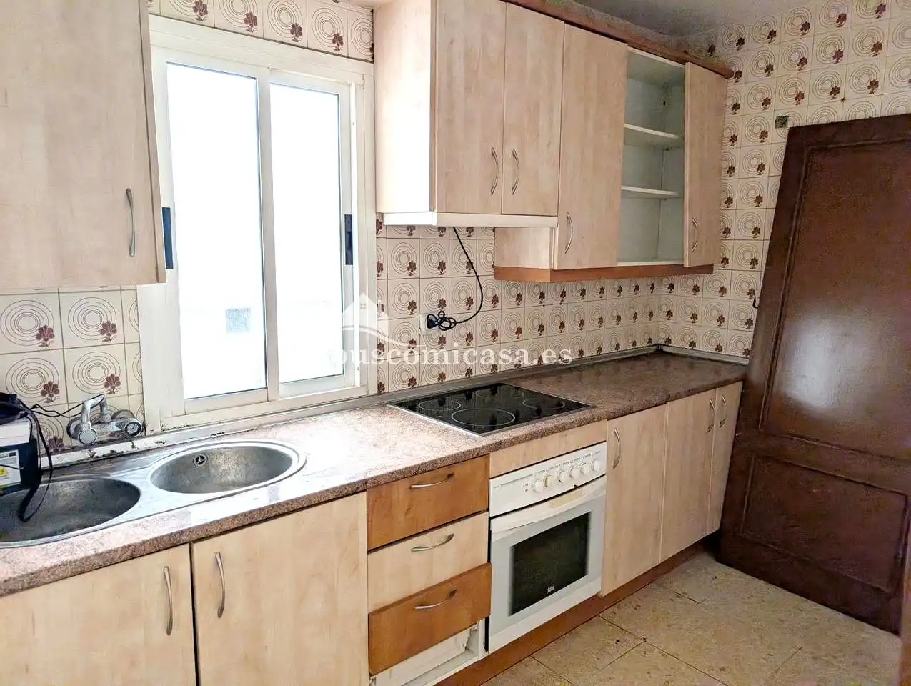 Cocina de Piso en venta en Jaén con Balcón