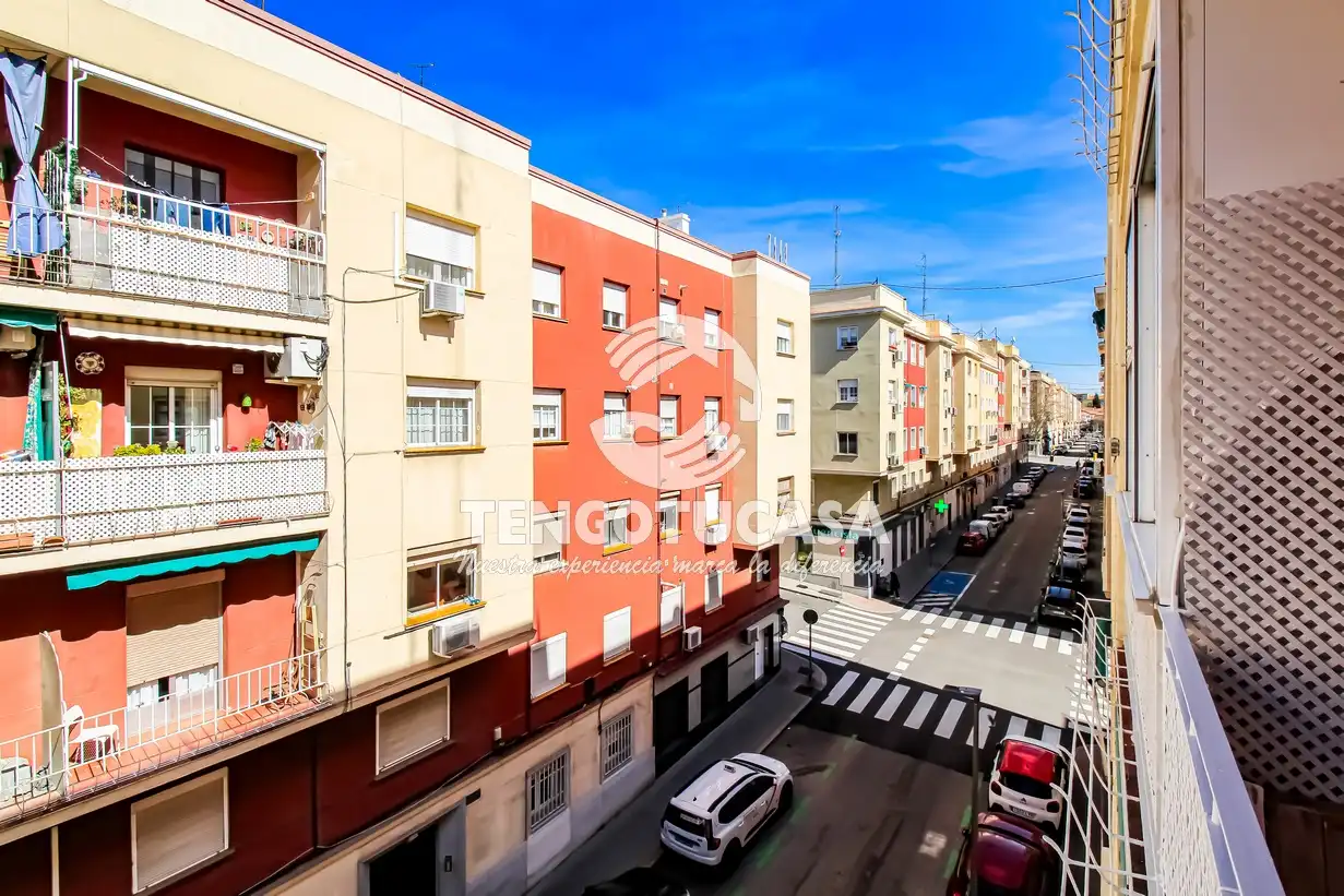 Außenansicht von Wohnung zum Verkauf in Madrid mit Klimaanlage, Heizung und Terrasse