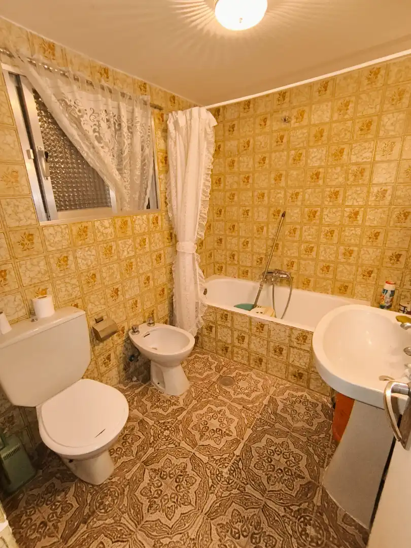 Baño de Casa o chalet en venta en Santa Cecilia del Alcor con Calefacción, Jardín privado y Trastero