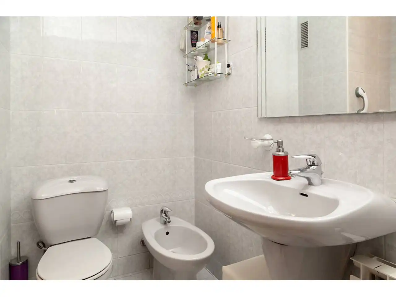 Badezimmer von Wohnung zum Verkauf in Barcelona mit Heizung