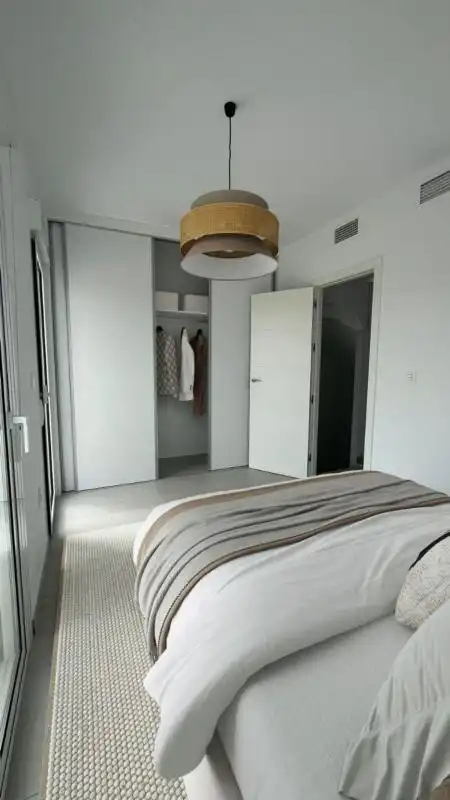 Casa a schiera con terrazza in vendita a Carrer de Xipre, imagen 7