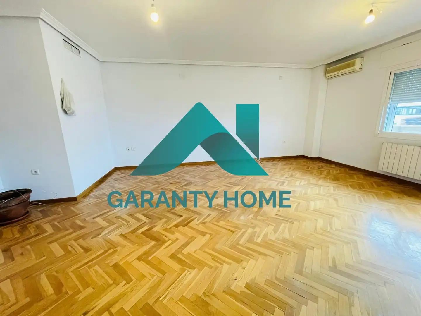 Piso en venta en Cáceres con Aire acondicionado, Calefacción y Parquet